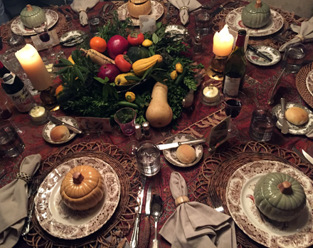 Thanksgiving table