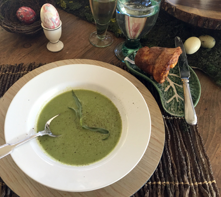 sugar snap pea and lettuce soup