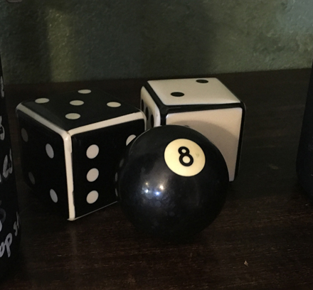 dice 8 ball